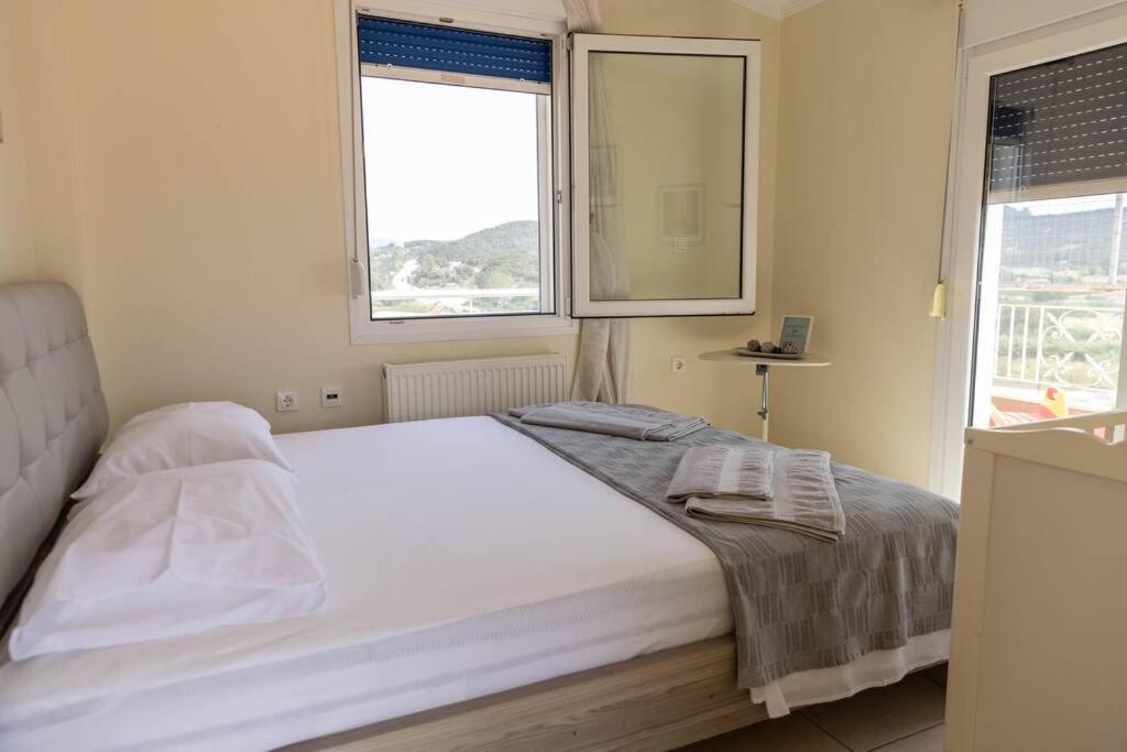 Port View House-Comfy Family Apartment-Panoramic View Néa Péramos المظهر الخارجي الصورة